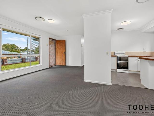 Neat & Tidy 3 Bedroom Brick Home in Leafy Alexandra Hills