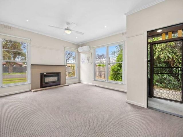 Neat & Tidy 3 Bedroom Home