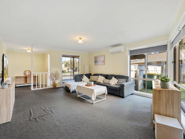 Neat & Tidy 3 Bedroom Home with Spacious Yard