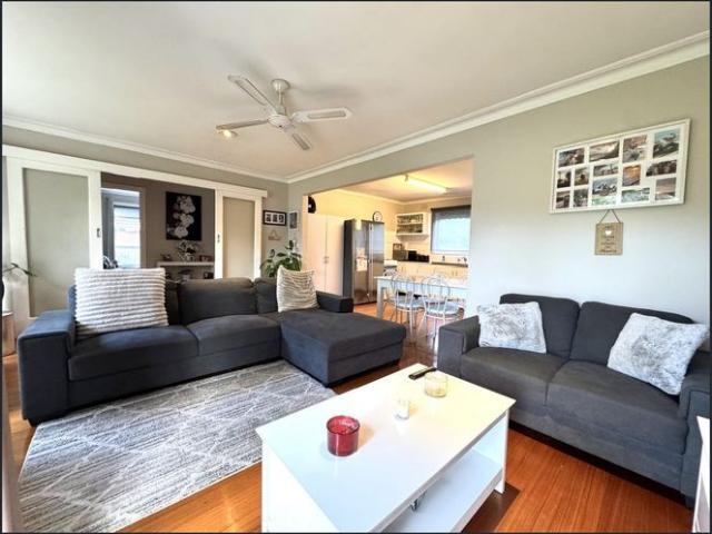 Neat & Tidy 3 Bedroom Unit