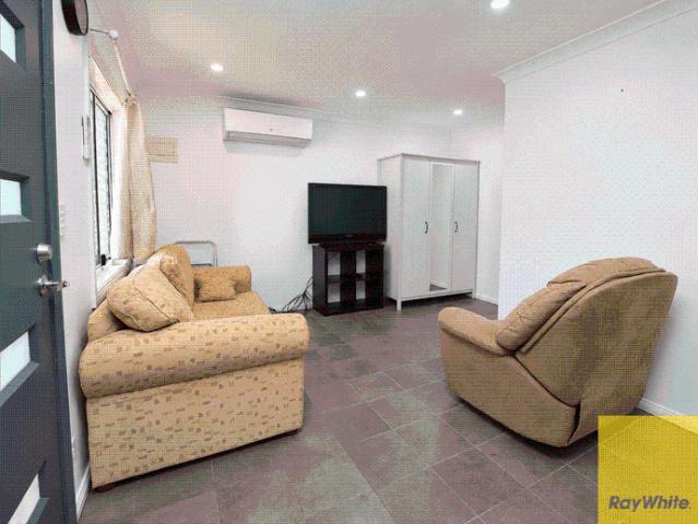 Neat & Tidy 1 Bedroom Granny Flat In Convenient Location