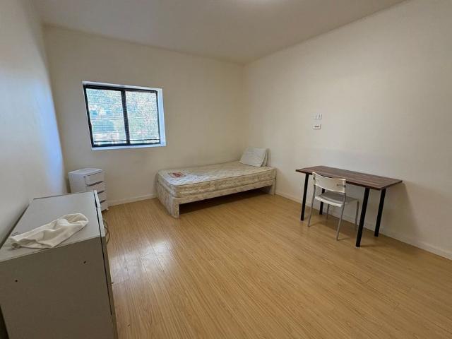 Neat & Tidy 1 room boarding unit