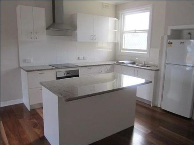 Neat & Tidy 2 Bedroom Duplex