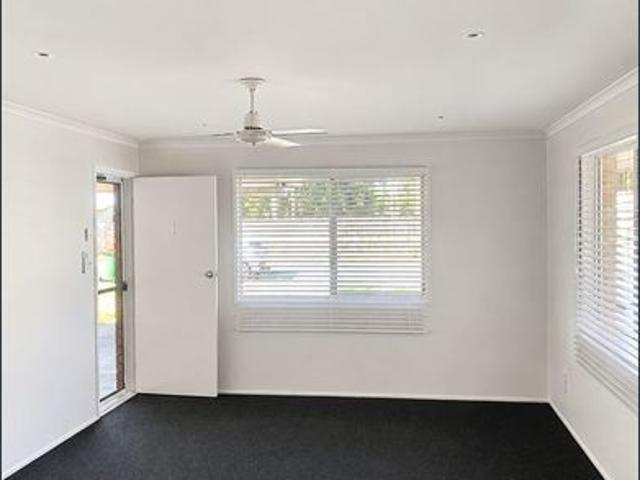 NEAT & TIDY 2 BEDROOM UNIT