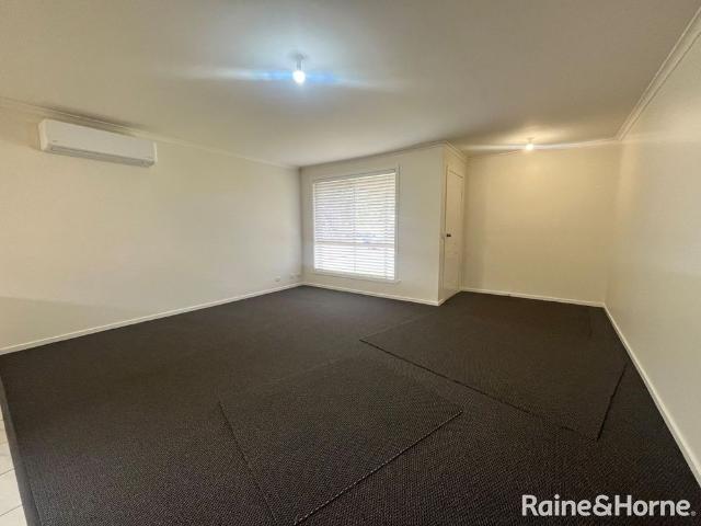 Neat & Tidy 2 Bedroom Unit