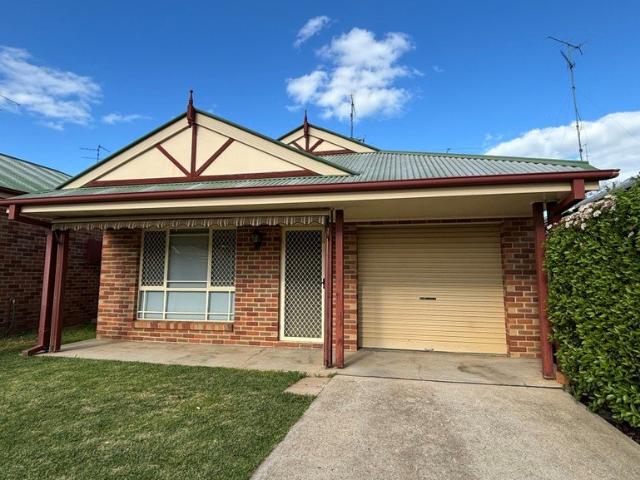 Neat & Tidy 2 Bedroom Unit