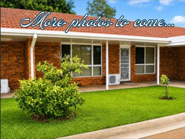 Neat & Tidy 2 Bedroom Unit in Small Complex