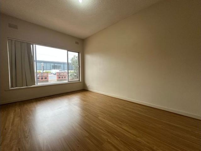 Neat & Tidy 2 Bedroom Unit – Perfect for Students or Professionals!
