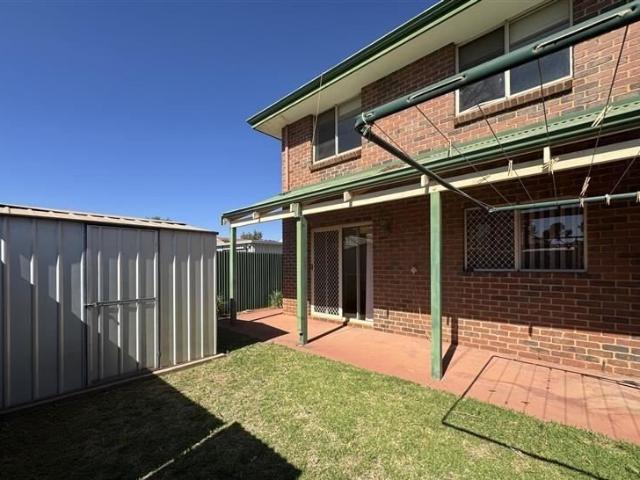 NEAT & TIDY 2 STOREY 3x1 TOWNHOUSE
