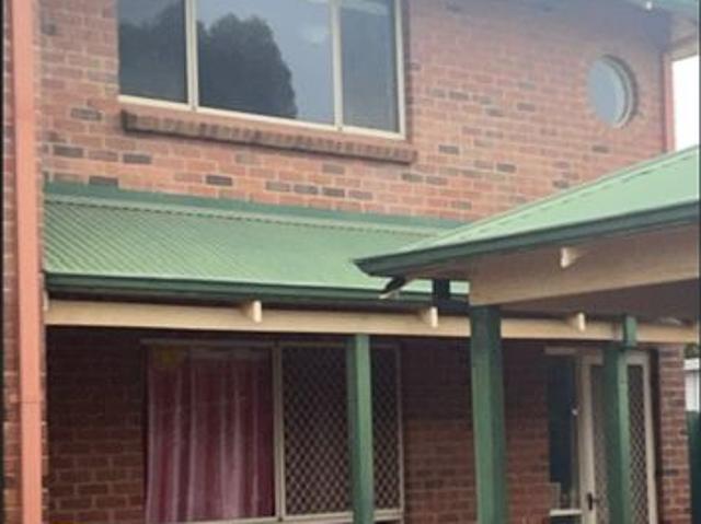 NEAT & TIDY 2 STOREY 3x1 TOWNHOUSE