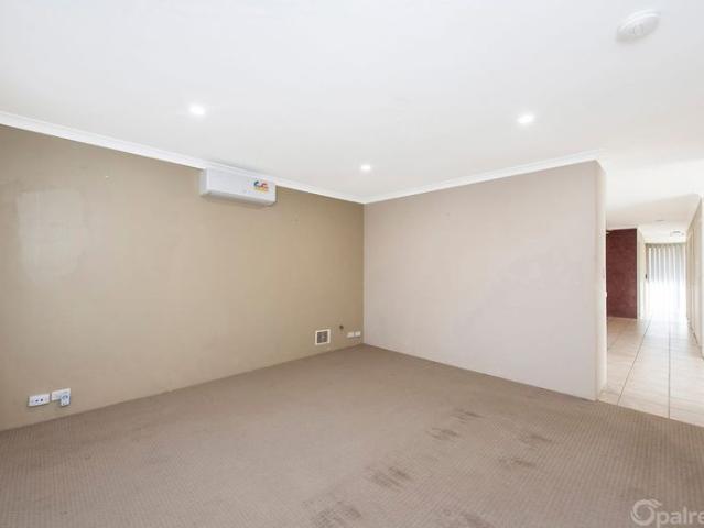 Neat & tidy 4 x 2 home