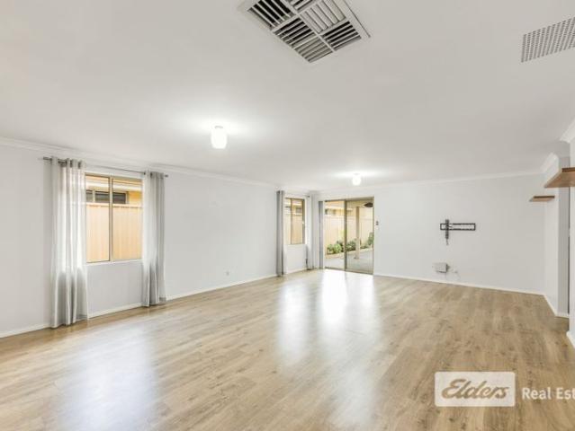 Neat & Tidy 4 x 2 with Multiple Living Spaces!
