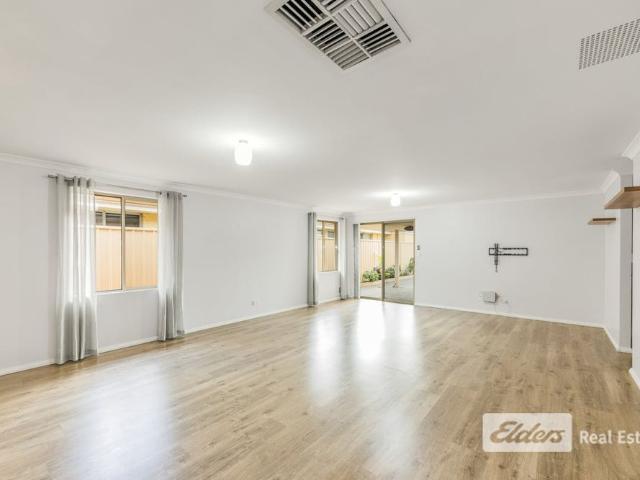 LEASE PENDING Neat & Tidy 4 x 2 with Multiple Living Spaces!
