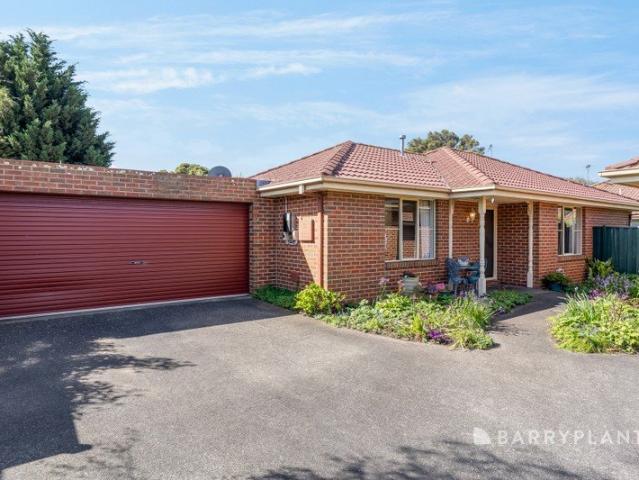 Neat, Tidy & Easy Living in a Convenient Location