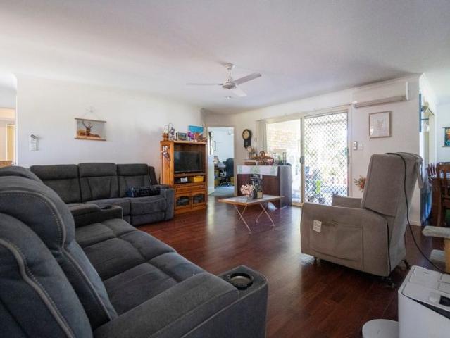 Neat & Tidy Family Home, Great Location!