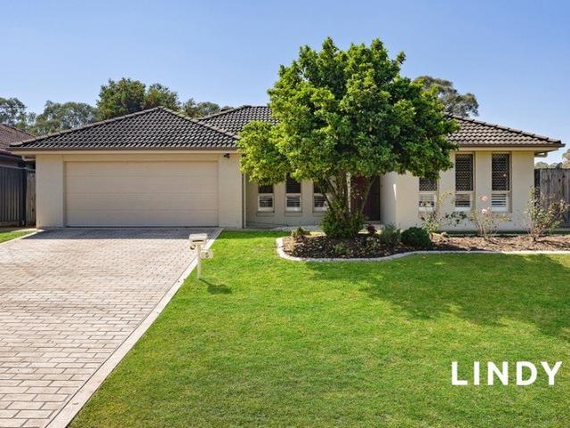 NEAT & TIDY FAMILY HOME IN A SMALL CUL DE SAC