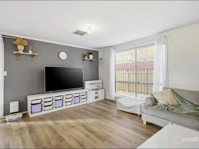 Neat & Tidy Family Home in Evanston