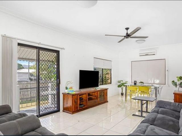 Neat & Tidy Family Home in Sought After Frenchville