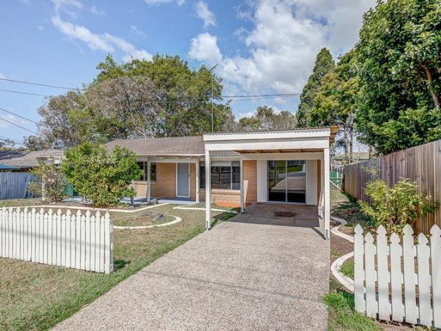 NEAT & TIDY FAMILY HOME WITH AIRCONDITIONING