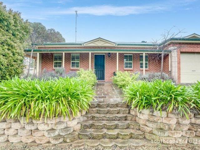 NEAT & TIDY HOME WITH ROOM TO MOVE, CLOSE TO THE COAST