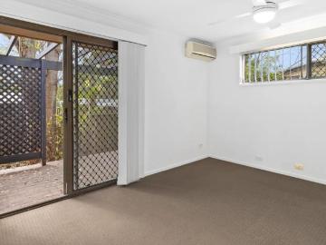 Spacious Low Maintenance Family Living in Prime Corinda Close to Schools, Parks & Transport