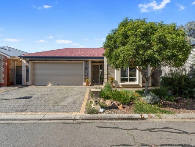 NEAT & TIDY HOME IN HILLIER GROVE