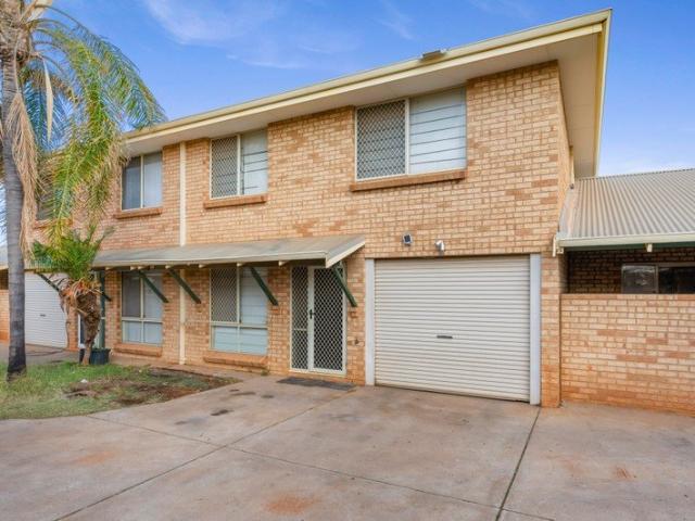 Neat, Tidy & Low Maintenance & Great Central Location