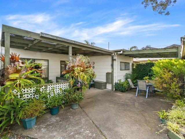 Neat & Tidy Split Level Home