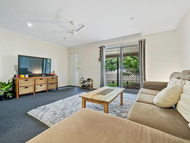 Neat & Tidy Townhouse in a Quiet, Convenient Location