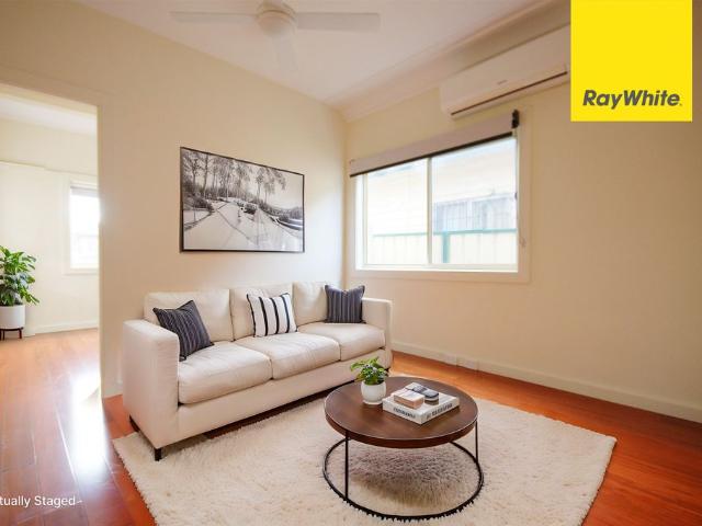 NEAT & TIDY THREE BEDROOM FAMILY HOME