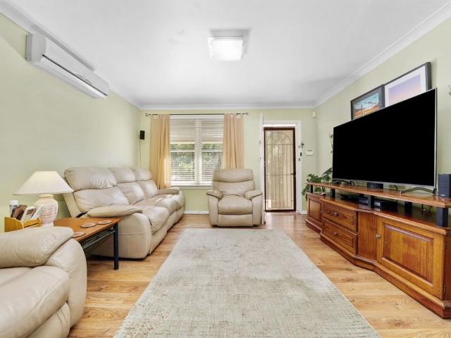 Neat & Tidy Three Bedroom Home With Retreat