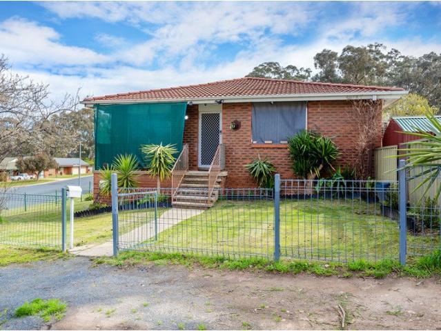 Neat & Tidy Three Bedroom Home