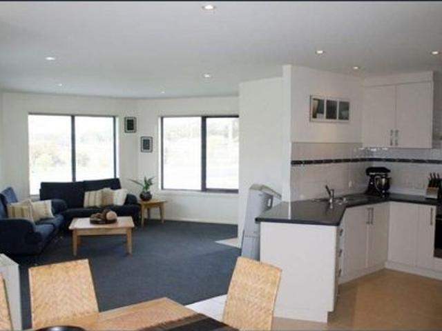 Neat & Tidy Three Bedroom Home