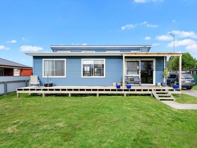 NEAT & TIDY TWO BEDROOM HOME