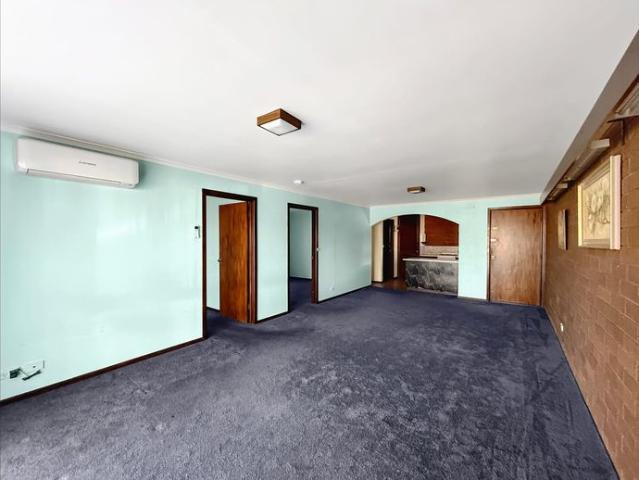 Neat & Tidy Two Bedroom Home in Quiet Breakwater Court