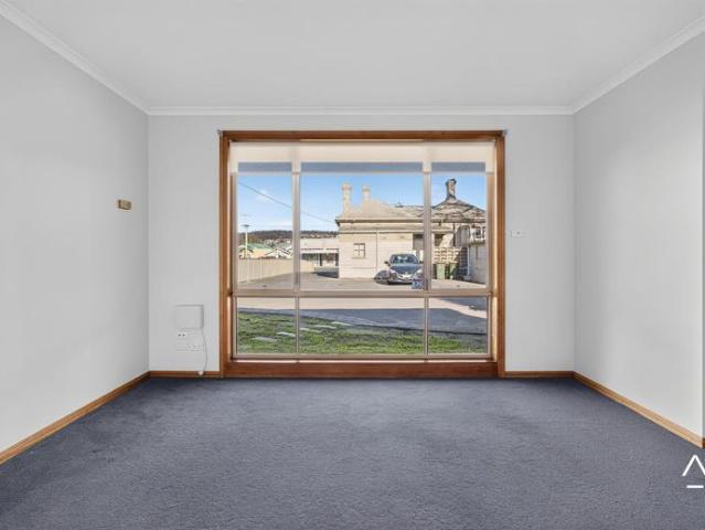 Neat & Tidy Two Bedroom Unit