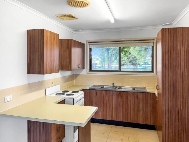 Neat & Tidy Two Bedroom Unit