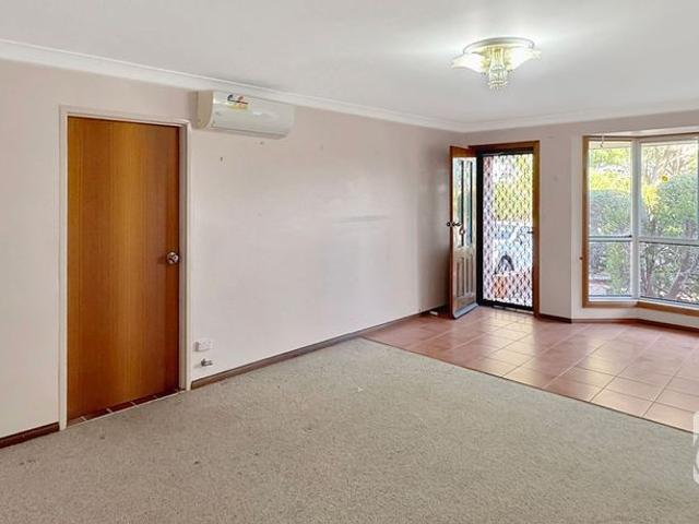 Neat & Tidy Two Bedroom Unit with Private Courtyard