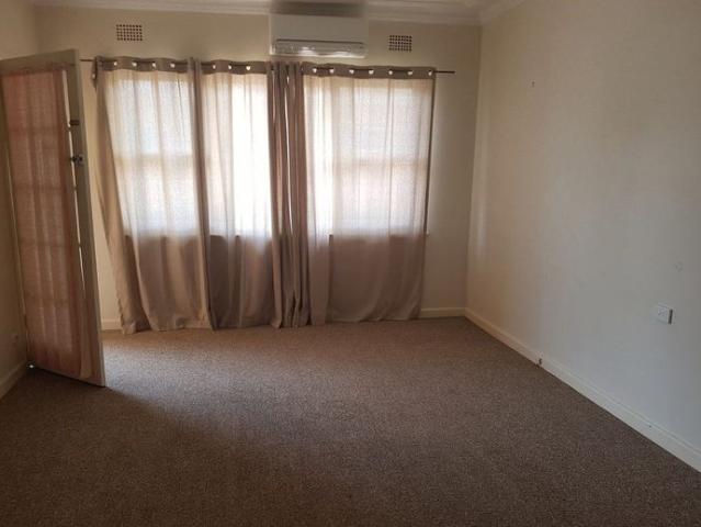 Neat & Tidy Two Bedroom Unit in a Convenient Location