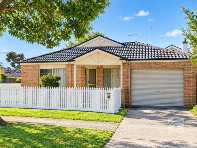 NEAT & TIDY TWO BEDROOM UNIT IN CENTRAL DROUIN!