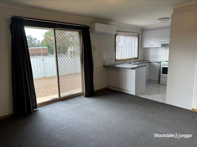 NEAT & TIDY UNIT WELL LOCATED UNIT
