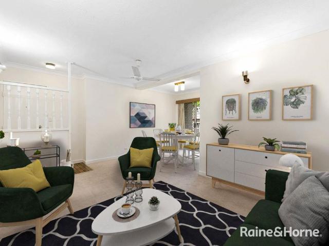 Neat & Tidy unit in a Convenient St Lucia Location