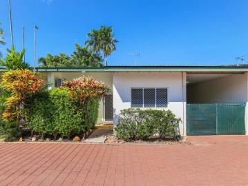 Neat & Tidy Unit in a Great Location