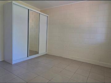 Neat & Tidy Unit in Convenient Sarina Location