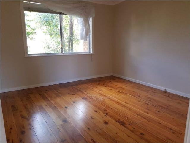 Neat unit in convenient location