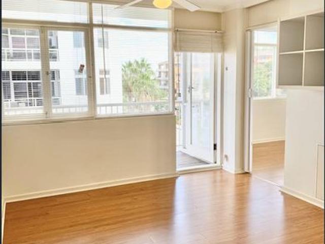 Neat Unit Located in Wollongong CBD