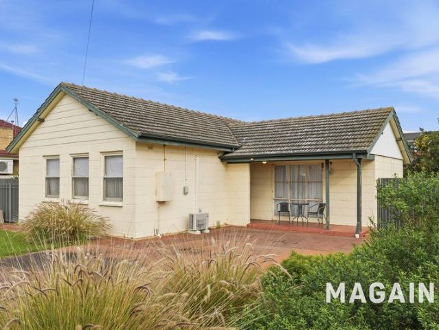Neat, Versatile And Superbly Located Opposite The Reserve With Three Storey Development Potential stcc