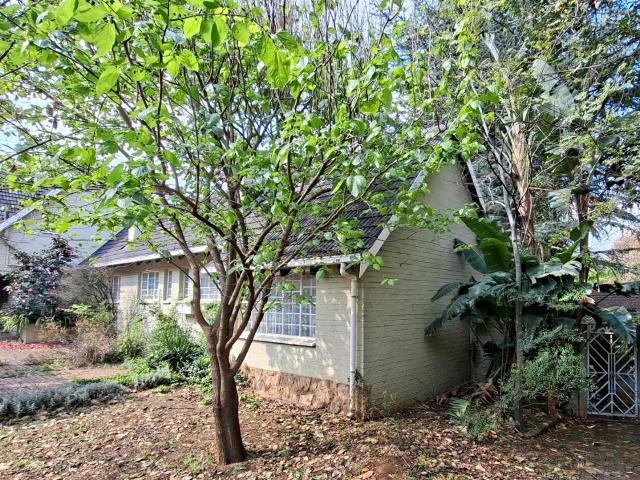 Neat 1 bedroom, 1 bathroom, Garden Cottage available in Bryanston