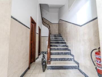 Neat 1 bedroom apartment near Praça da República
