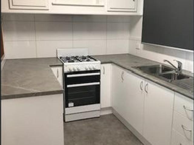 Neat 1 BR Unit AVAILABLE NOW